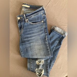 Levi’s 711 skinny jeans